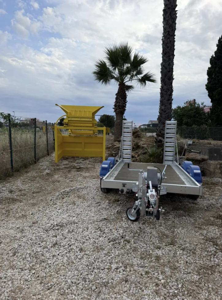 Remorque plateau pour mini-pelle